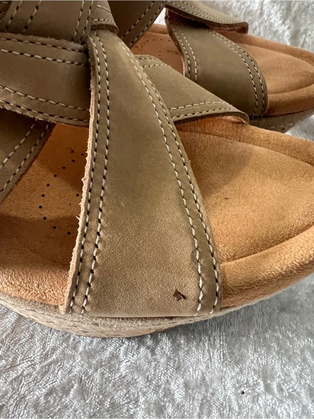Clarks soft tan
